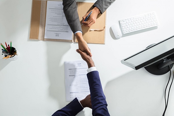 Thỏa thuận hợp đồng r&otilde; r&agrave;ng trong l&uacute;c phỏng vấn