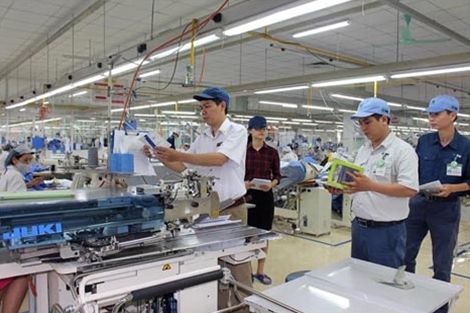 82% doanh nghiệp Việt dự kiến tăng lương trong năm 2025 - Ảnh 1.